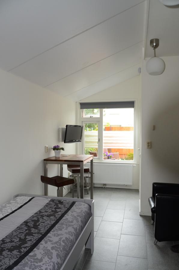 Bed and breakfast Eindhoven 2 Sleep Extérieur photo